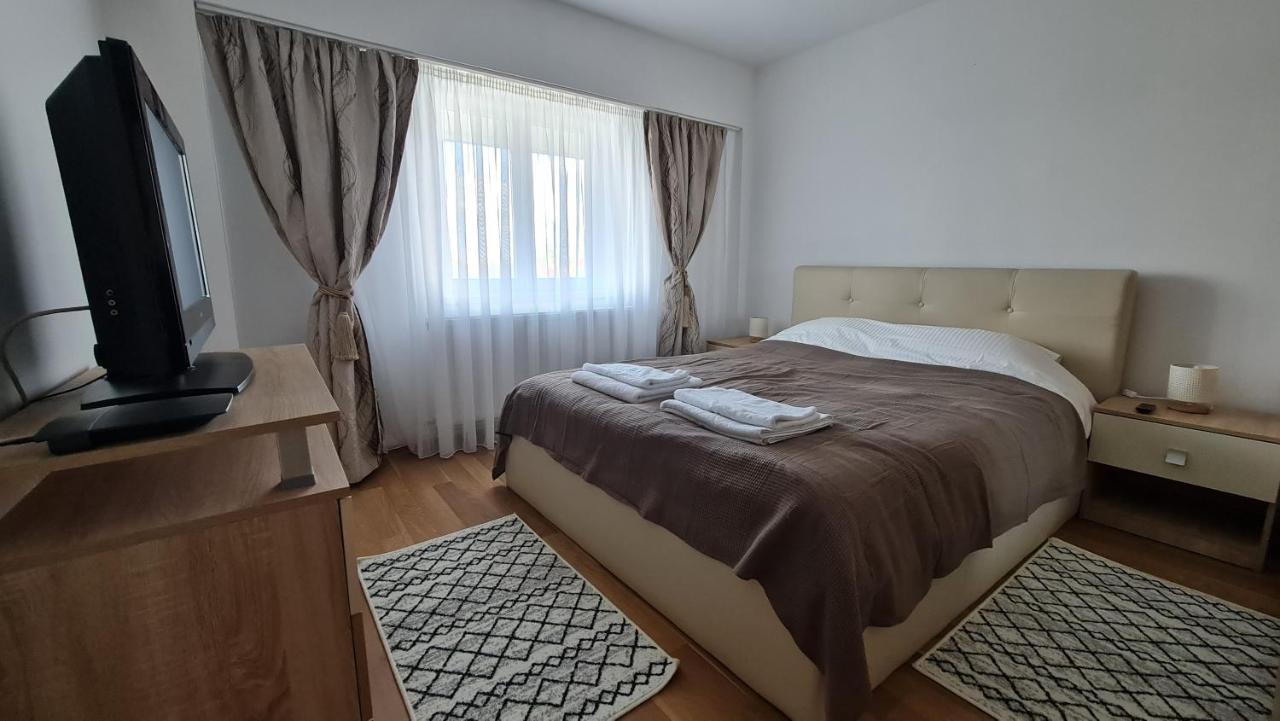 Vs Central Apartment Otopeni Exterior foto